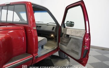 Chevrolet-Pickup-1990-Red-Crimson-Gray-41