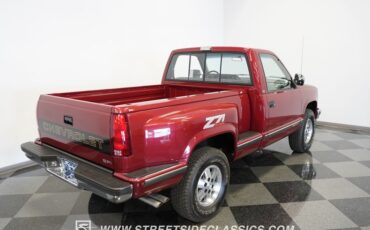 Chevrolet-Pickup-1990-Red-Crimson-Gray-48