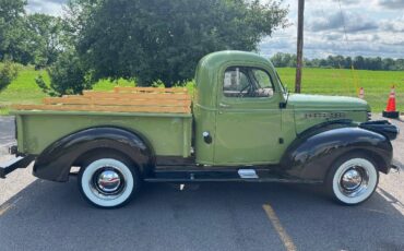 Chevrolet-Pickup-truck-1946-green-2