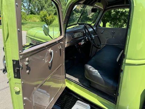 Chevrolet-Pickup-truck-1946-green-5