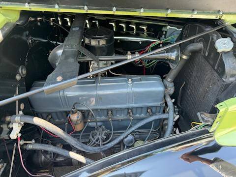 Chevrolet-Pickup-truck-1946-green-8