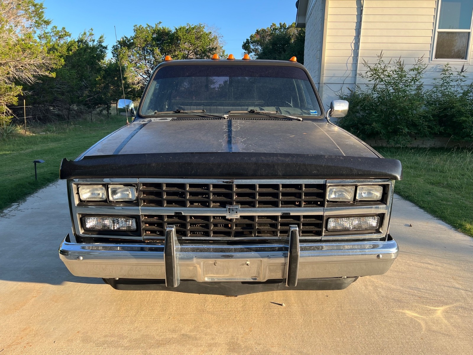 Chevrolet-R3500-1989-Standard-Cab-Pickup-1