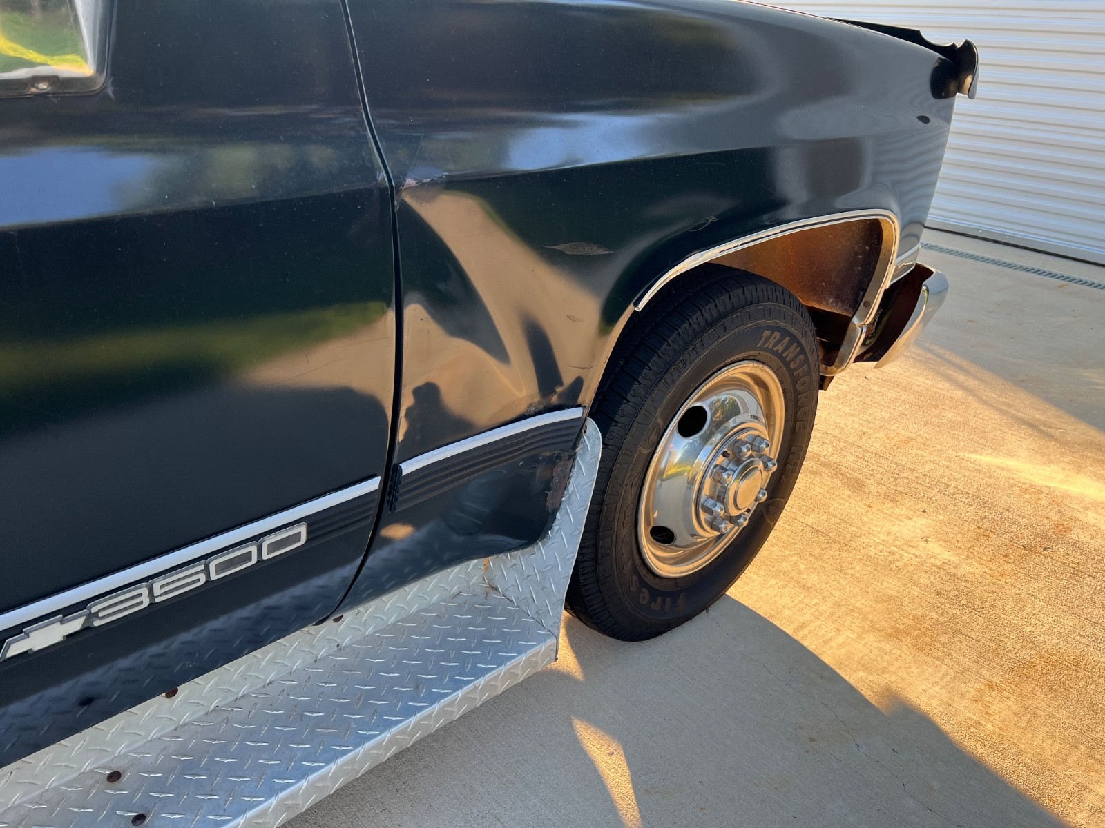 Chevrolet-R3500-1989-Standard-Cab-Pickup-3