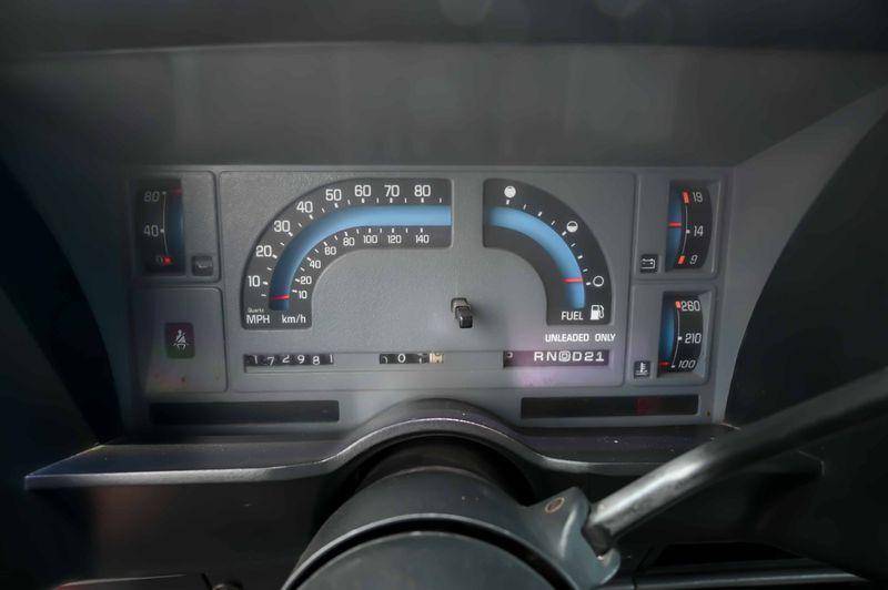Chevrolet-S-10-pickup-1991-11