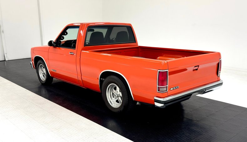 Chevrolet-S10-1986-Orange-Charcoal-Black-1