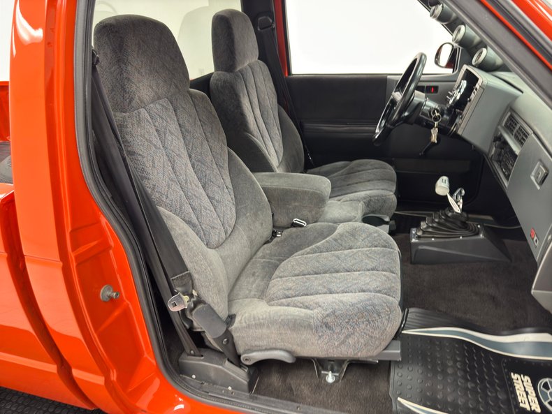 Chevrolet-S10-1986-Orange-Charcoal-Black-12