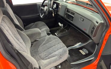 Chevrolet-S10-1986-Orange-Charcoal-Black-13
