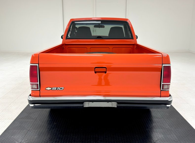 Chevrolet-S10-1986-Orange-Charcoal-Black-2