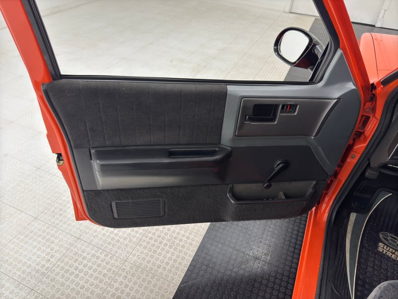 Chevrolet-S10-1986-Orange-Charcoal-Black-39
