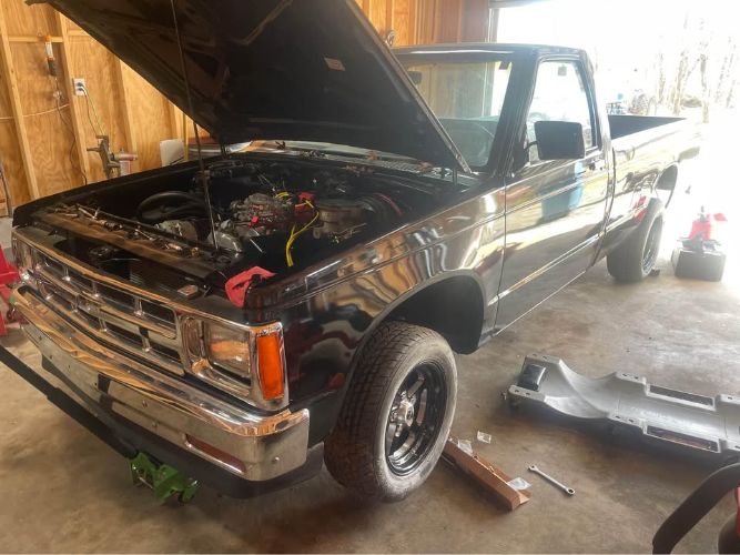 Chevrolet-S10-1989-Black-1