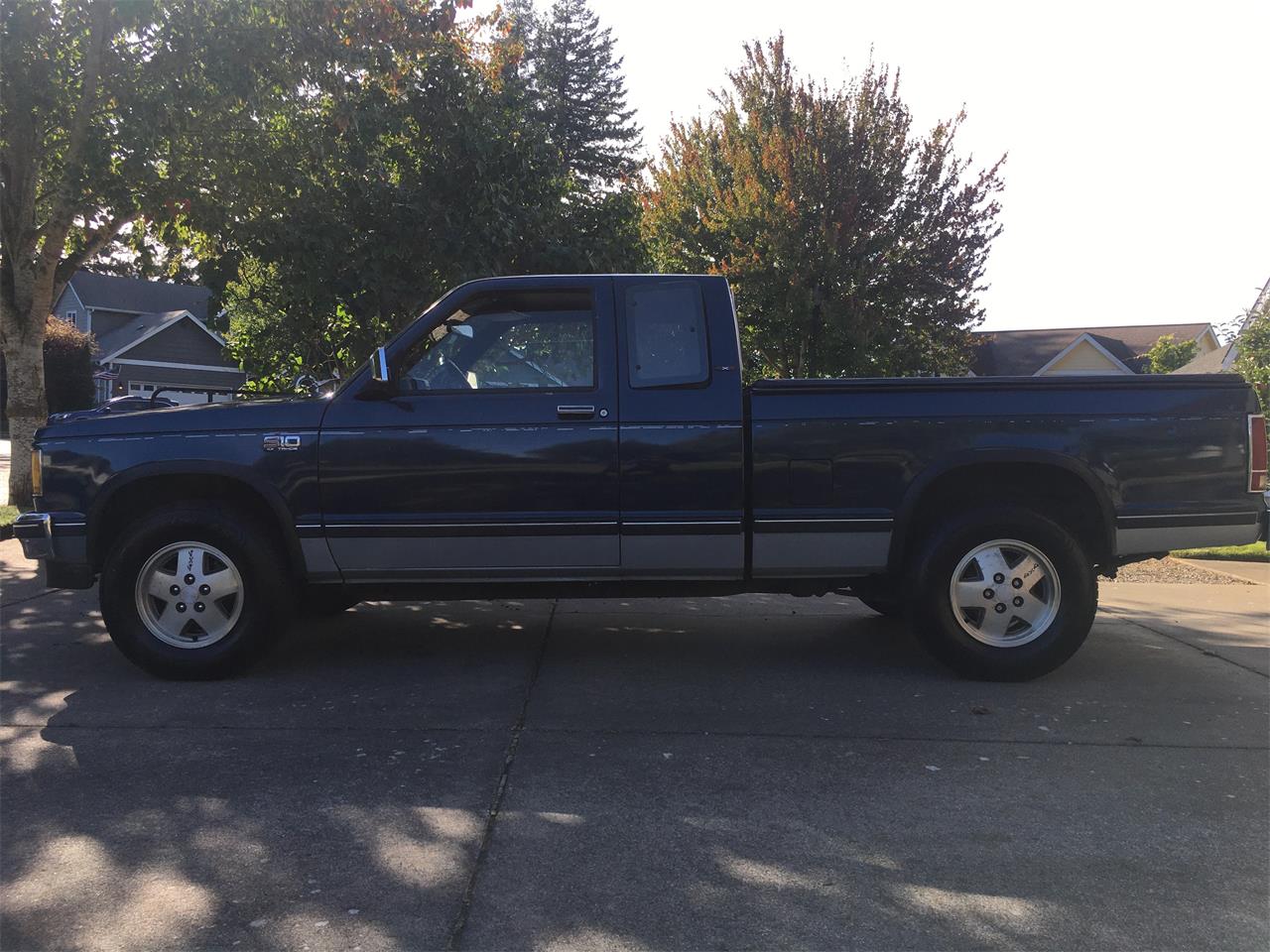 Chevrolet-S10-1989-Midnight-BlueSilver-Blue-11