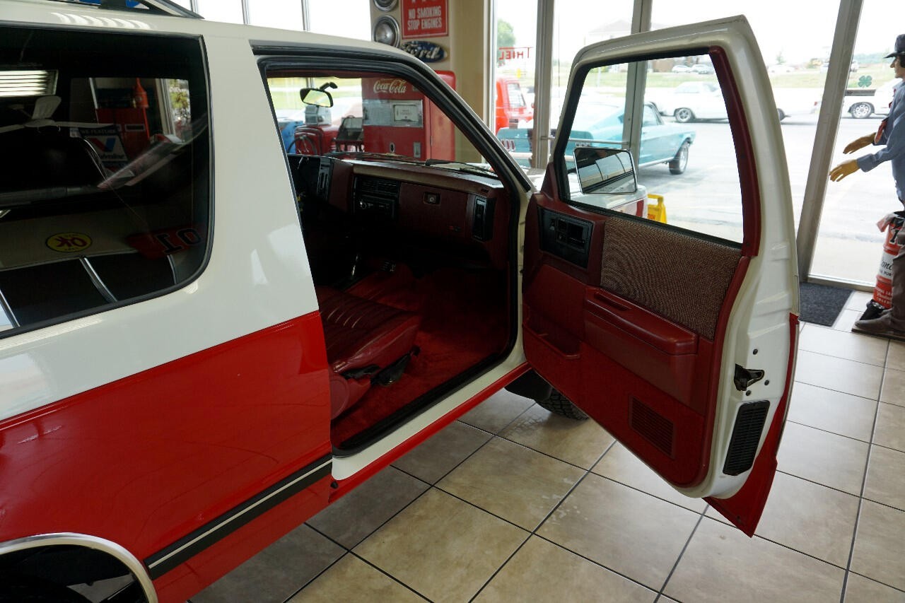 Chevrolet-S10-Blazer-1987-SUV-22