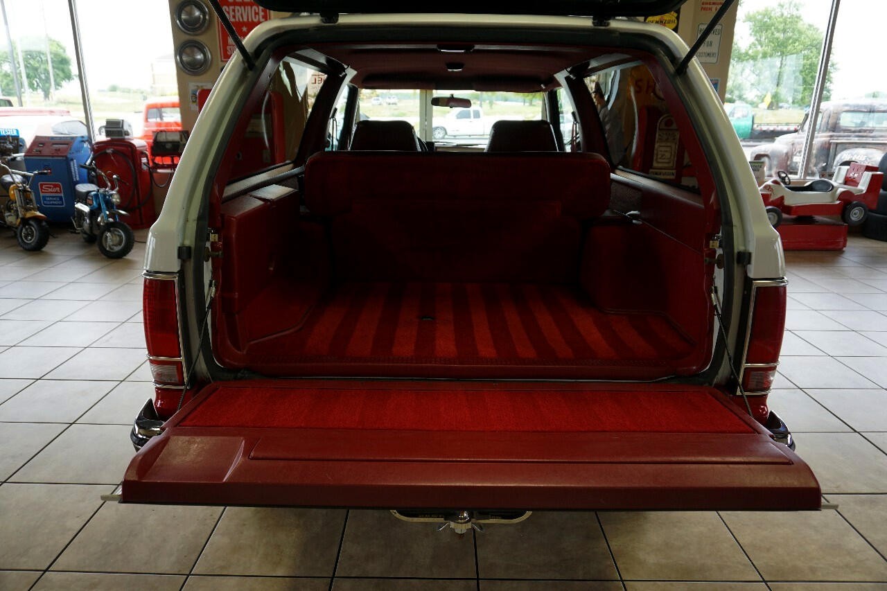 Chevrolet-S10-Blazer-1987-SUV-29
