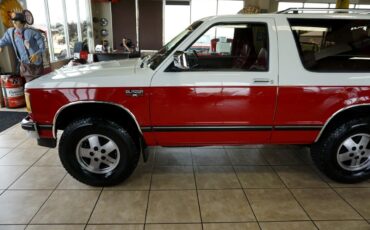 Chevrolet-S10-Blazer-1987-SUV-36