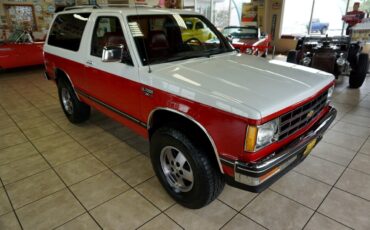 Chevrolet-S10-Blazer-1987-SUV-9