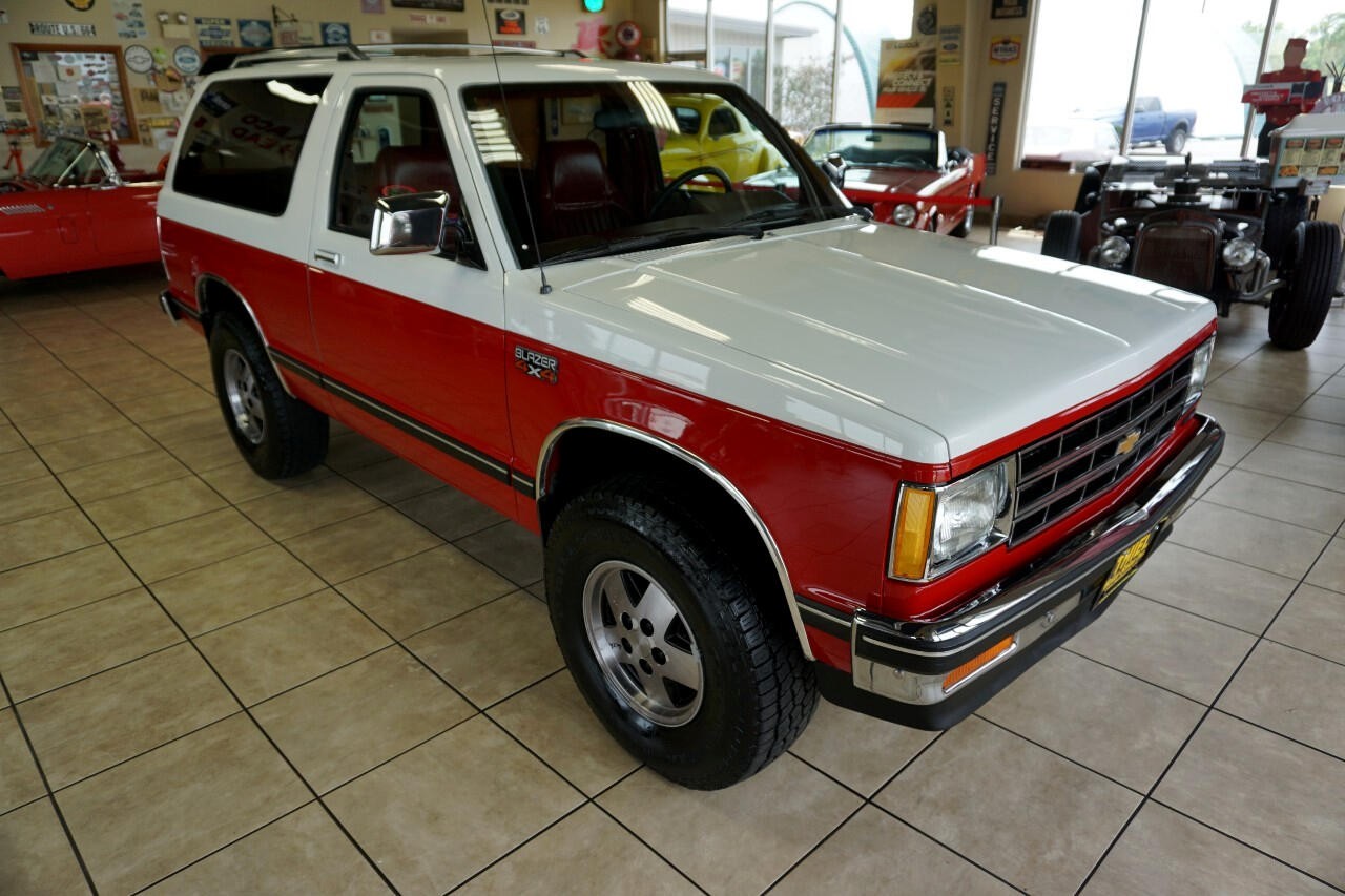 Chevrolet-S10-Blazer-1987-SUV-9