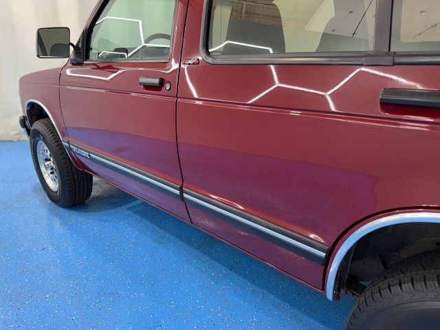 Chevrolet-S10-Blazer-1994-SUV-13