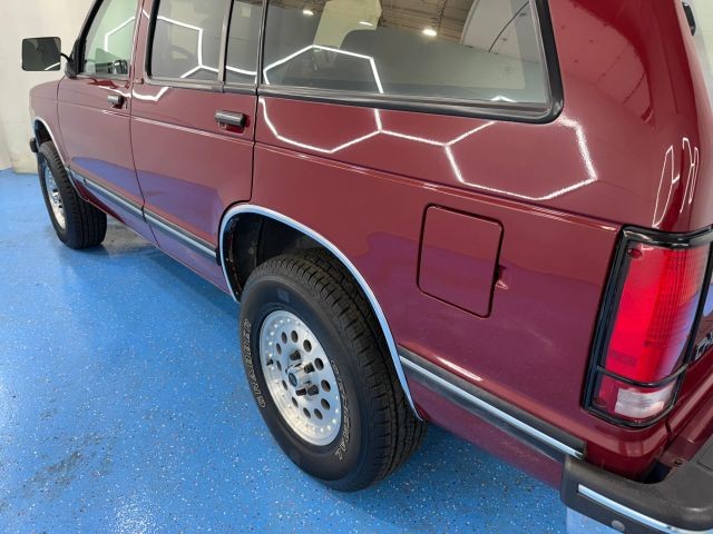 Chevrolet-S10-Blazer-1994-SUV-29