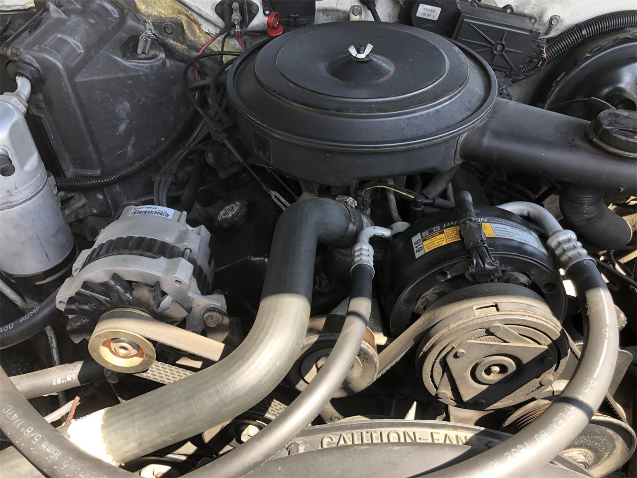 Chevrolet-S10-blazer-1988-White-Beige-19