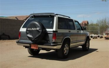 Chevrolet-S10-blazer-1991-2-tone-WhiteGray-Gray-4