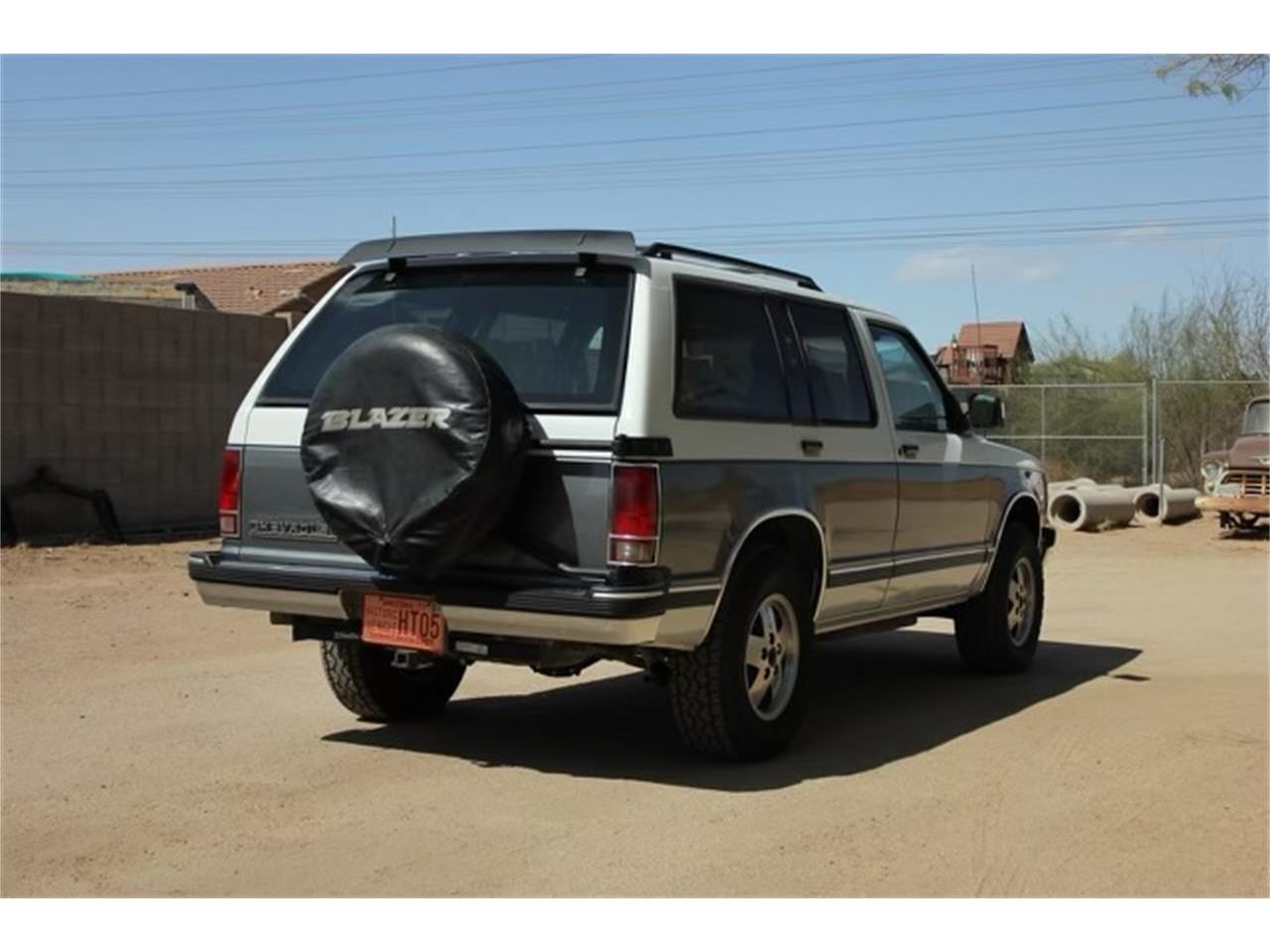 Chevrolet-S10-blazer-1991-2-tone-WhiteGray-Gray-4