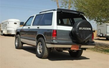 Chevrolet-S10-blazer-1991-2-tone-WhiteGray-Gray-6