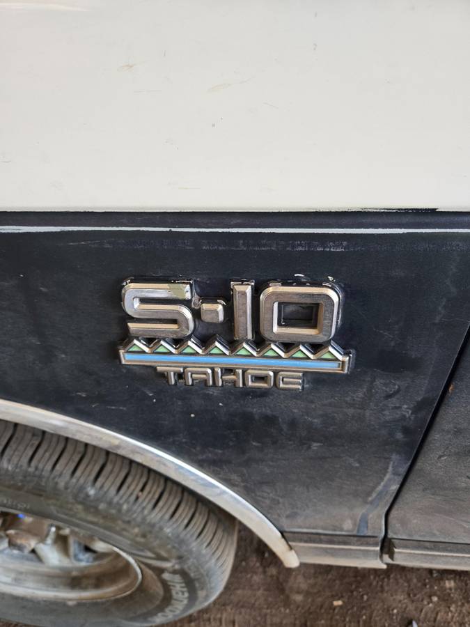 Chevrolet-S10-pickup-1989-white-1