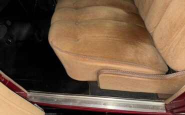 Chevrolet-Sedan-1931-Burgundy-Black-Tan-23