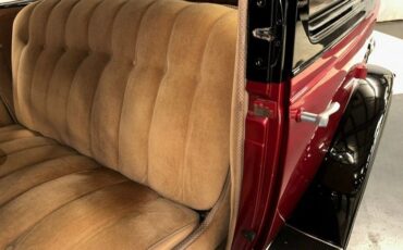 Chevrolet-Sedan-1931-Burgundy-Black-Tan-24