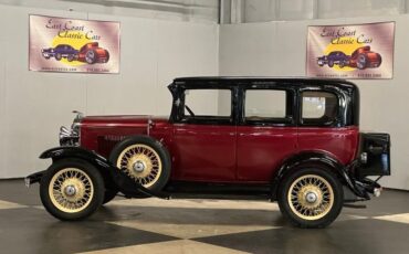 Chevrolet-Sedan-1931-Burgundy-Black-Tan-34