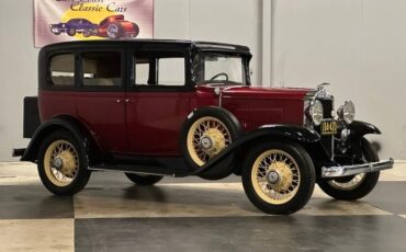 Chevrolet-Sedan-1931-Burgundy-Black-Tan-7