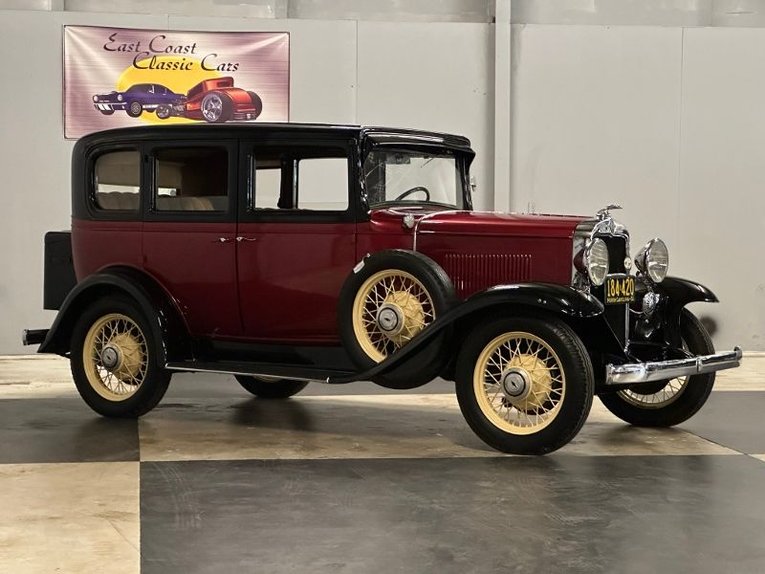 Chevrolet-Sedan-1931-Burgundy-Black-Tan-7