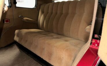 Chevrolet-Sedan-1931-Burgundy-Black-Tan-8