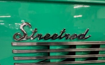 Chevrolet-Sedan-1939-Two-Tone-Green-Tan-37