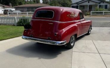 Chevrolet-Sedan-delivery-1952