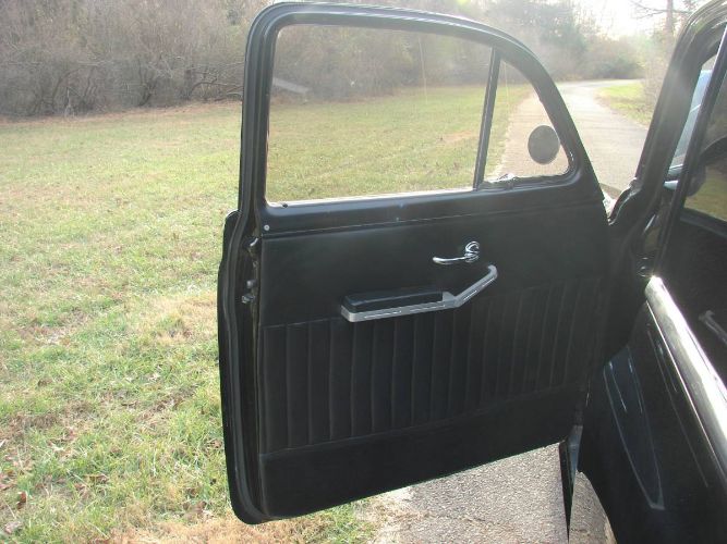 Chevrolet-Sedan-delivery-1952-Black-11