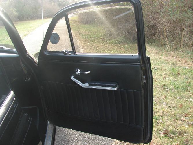 Chevrolet-Sedan-delivery-1952-Black-36