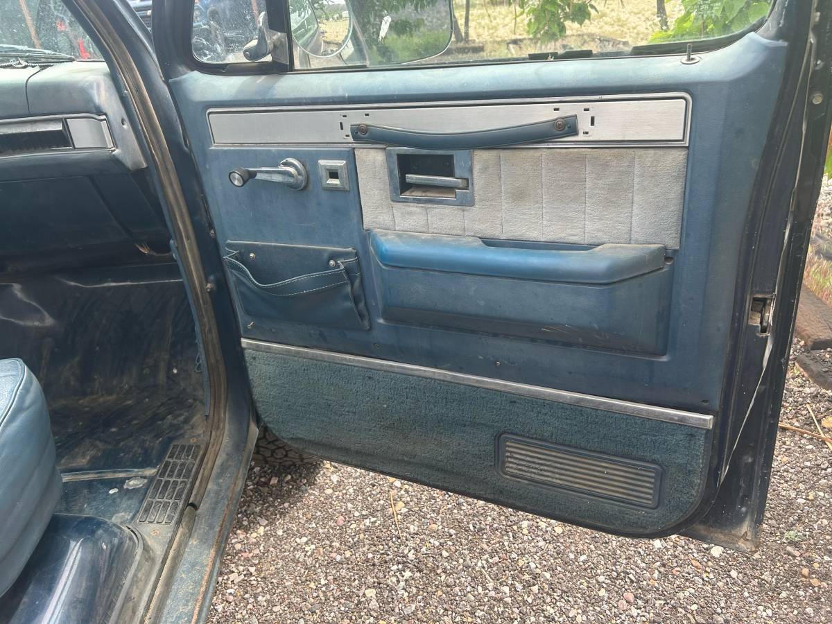 Chevrolet-Silverado-1500-1987-5