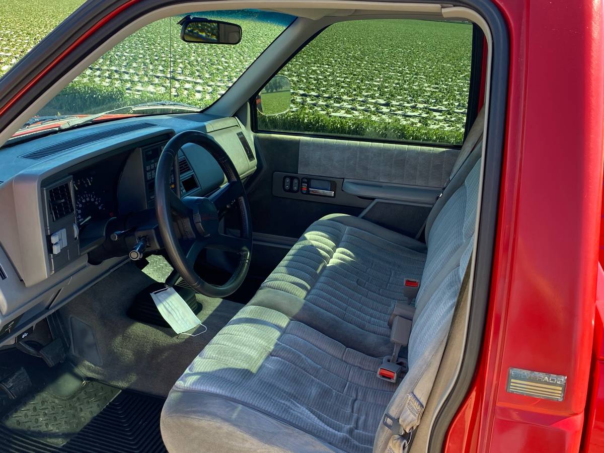 Chevrolet-Silverado-1500-1992-red-28