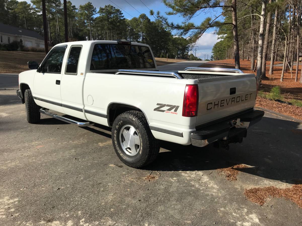 Chevrolet-Silverado-1500-1994-white-5