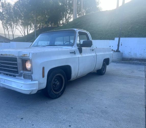 Chevrolet-Silverado-1975-White-1
