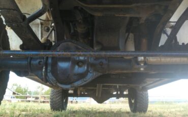 Chevrolet-Silverado-1976-11