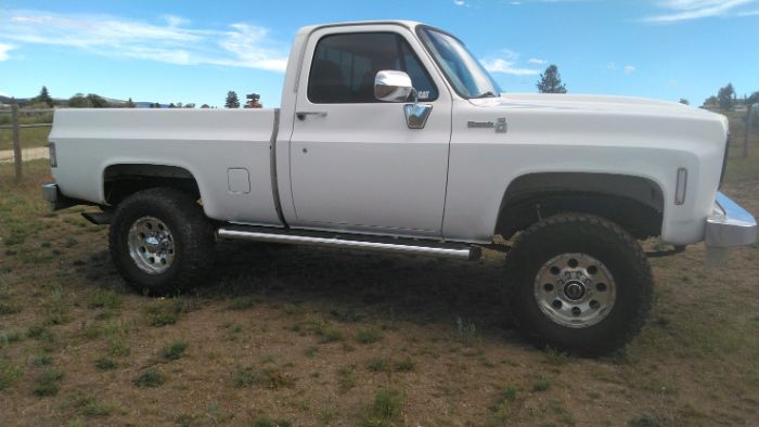 Chevrolet-Silverado-1976-12