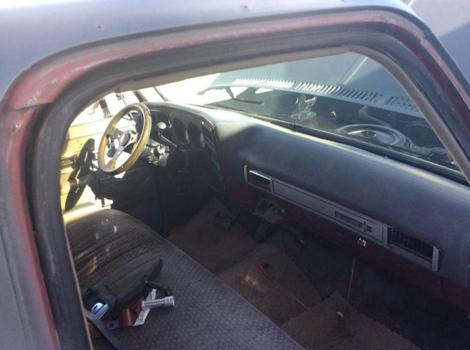Chevrolet-Silverado-1978-Gray-4