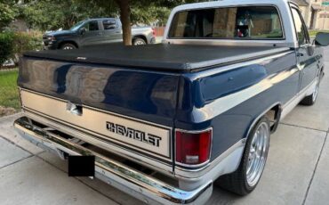 Chevrolet-Silverado-1984-Custom