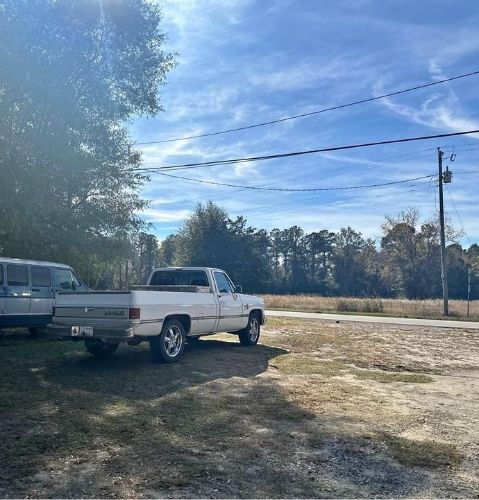Chevrolet-Silverado-1984-White-Blue-2