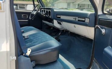 Chevrolet-Silverado-1984-white-5