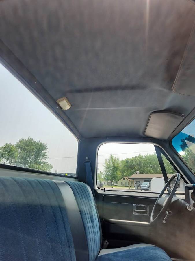 Chevrolet-Silverado-1984-white-6