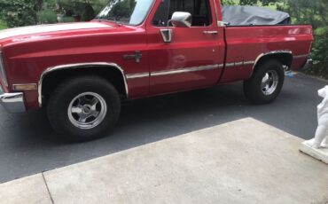 Chevrolet-Silverado-1985-1
