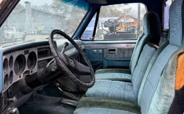 Chevrolet-Silverado-1985-11